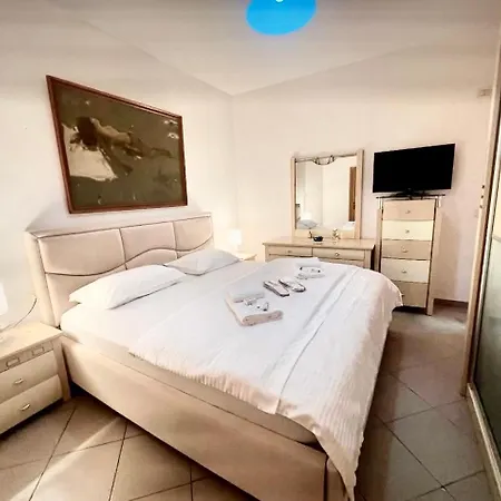 Διαμέρισμα Rita In Centre *