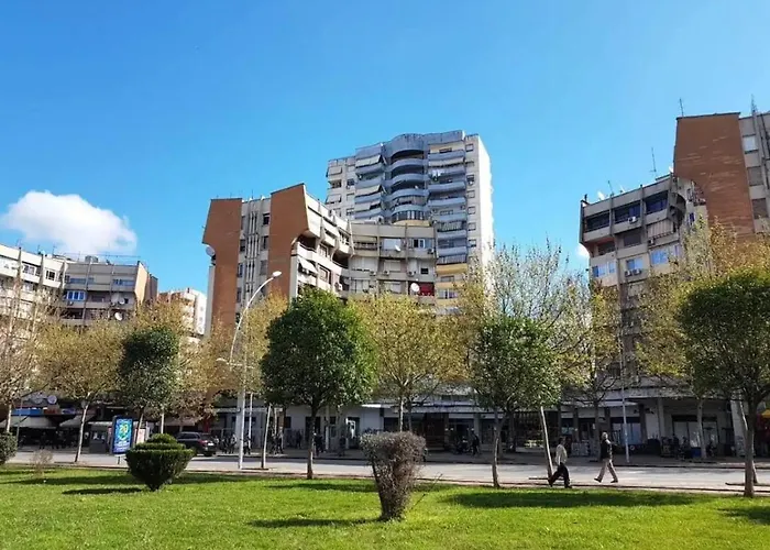 Rita In Centre Lägenhet Tirana